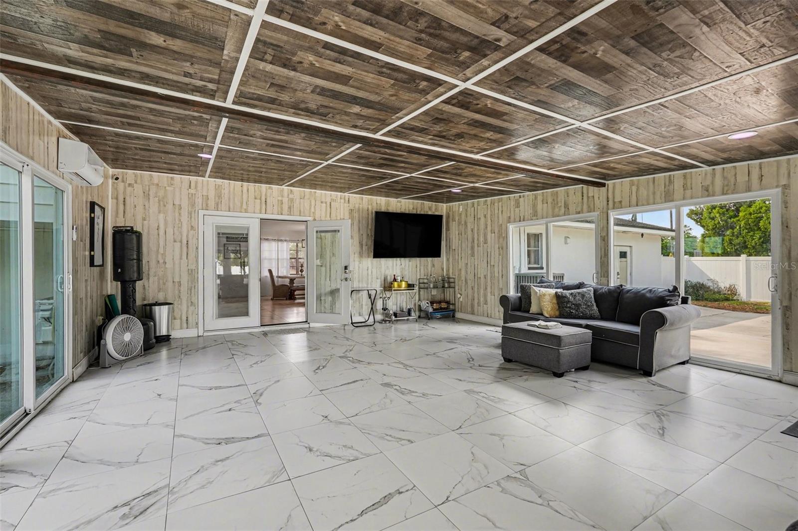 Image 27 of 37 For 3101 Kings Avenue