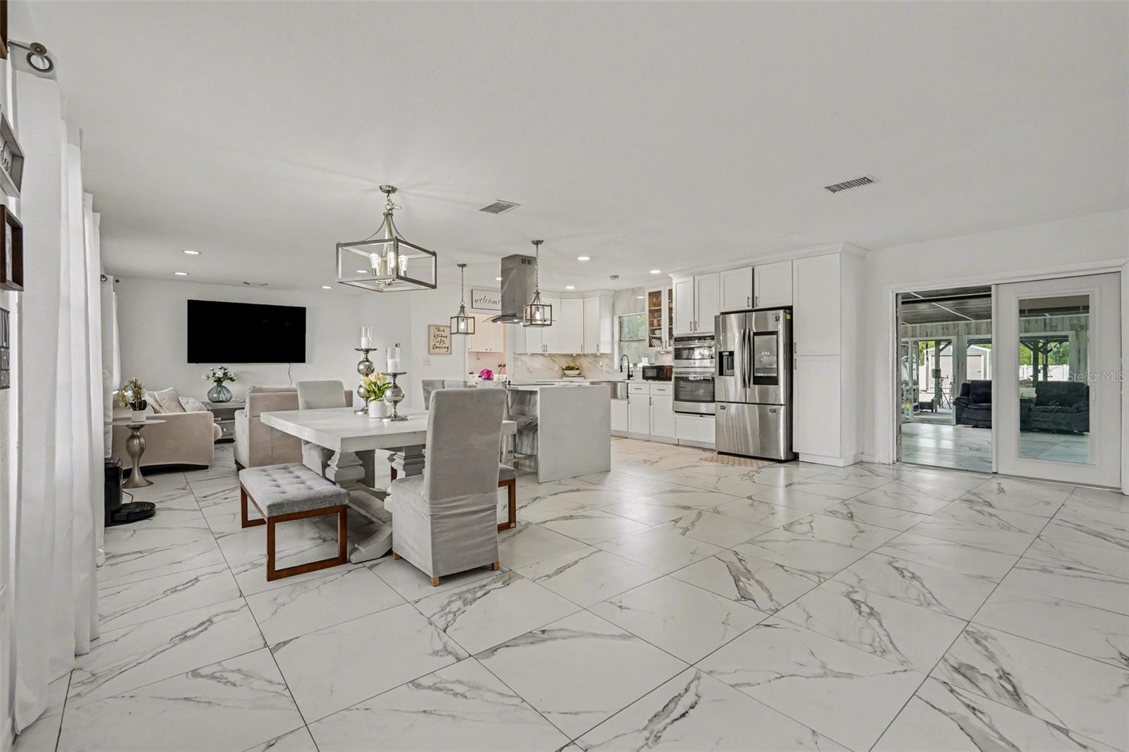 Image 8 of 37 For 3101 Kings Avenue