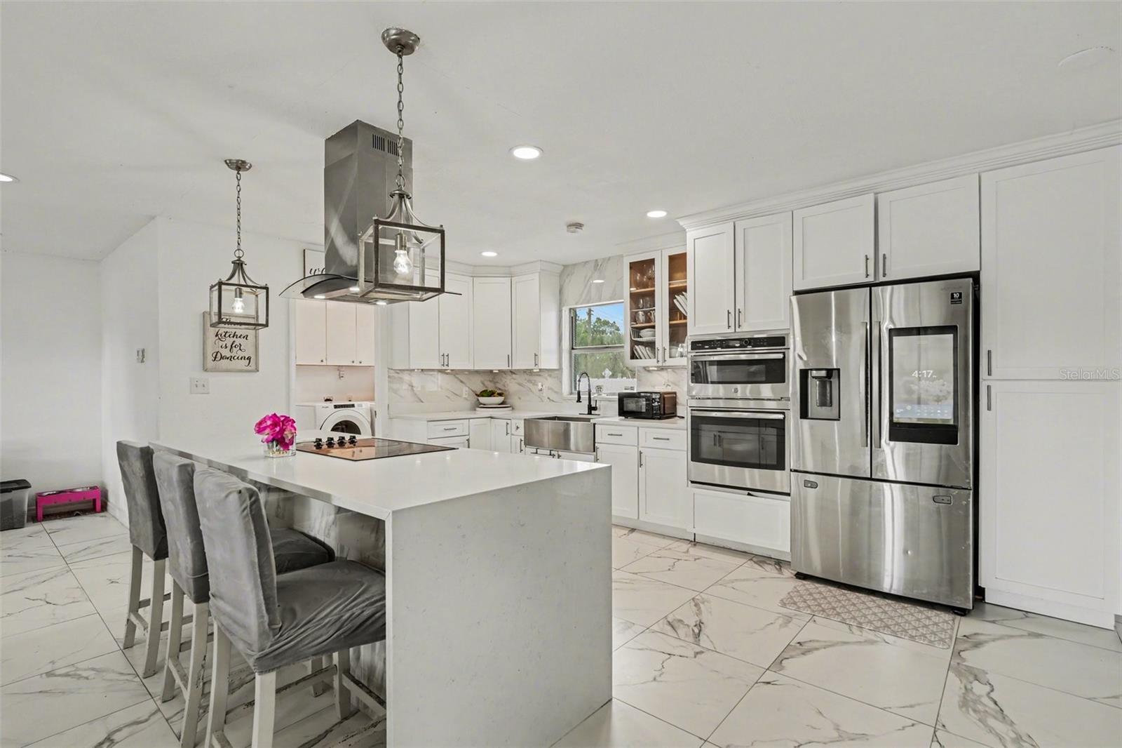 Image 9 of 37 For 3101 Kings Avenue