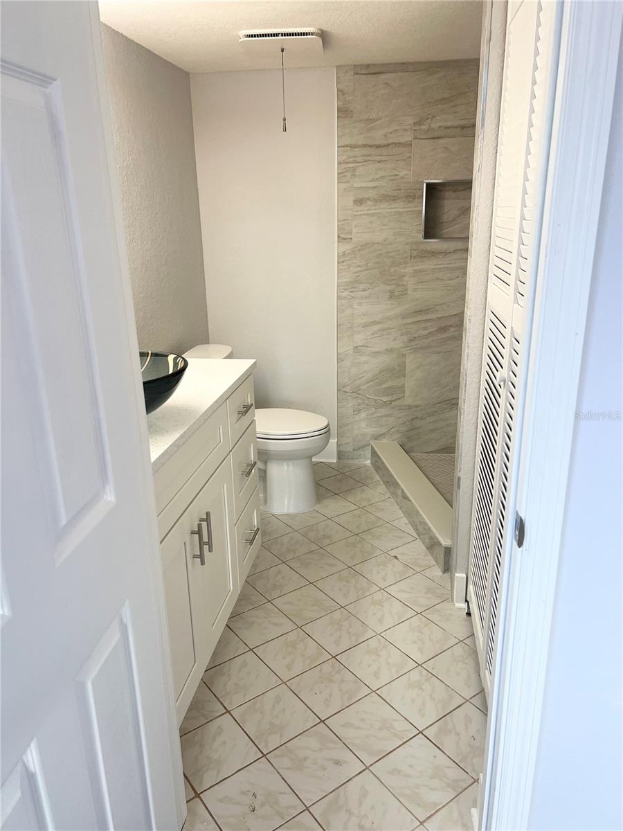 Image 15 of 19 For 4550 Overlook Drive Ne 156