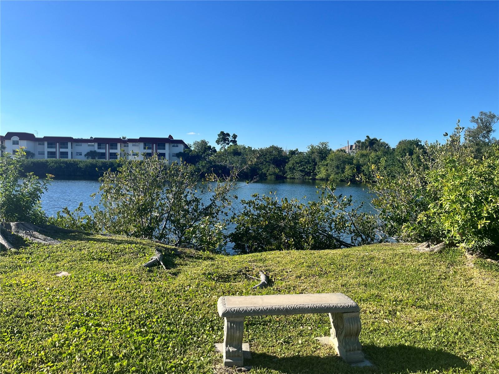 Image 18 of 19 For 4550 Overlook Drive Ne 156