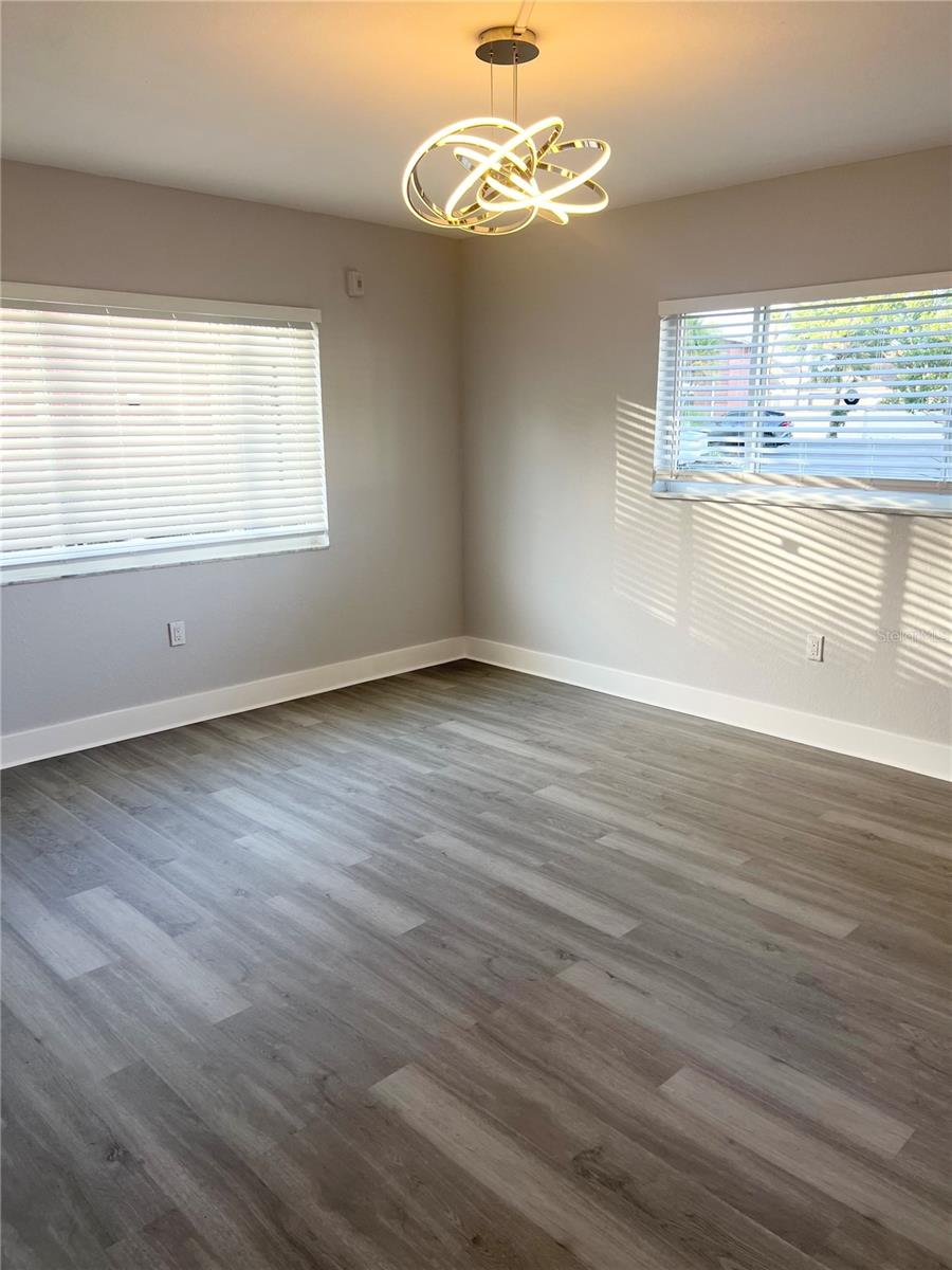 Image 9 of 19 For 4550 Overlook Drive Ne 156