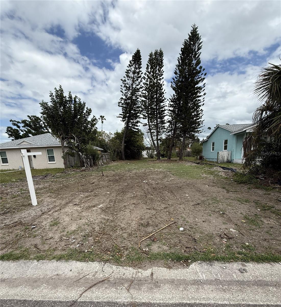 Image 4 of 6 For 1334 30th Street S