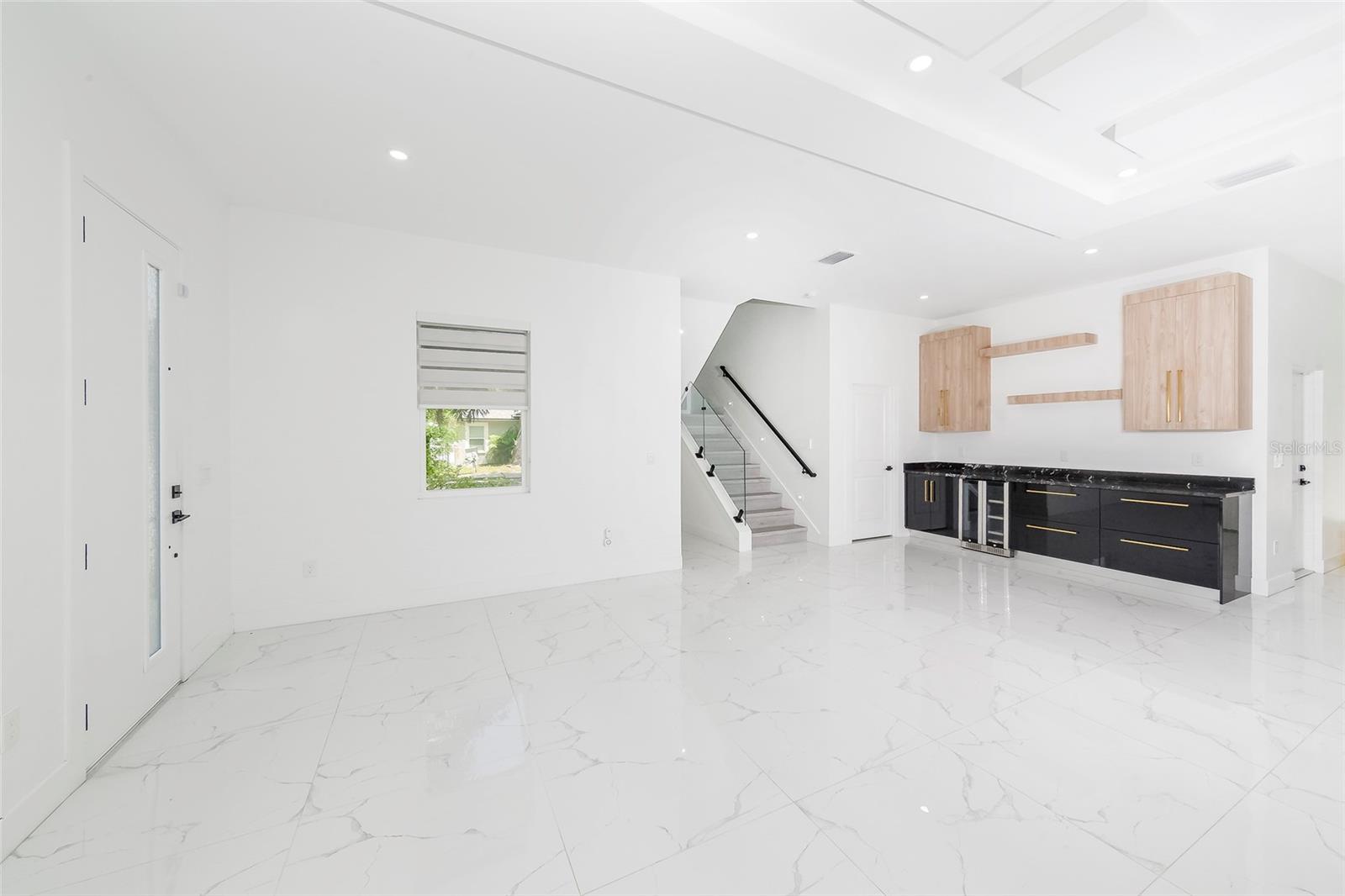 Image 11 of 57 For 902 Sligh Avenue