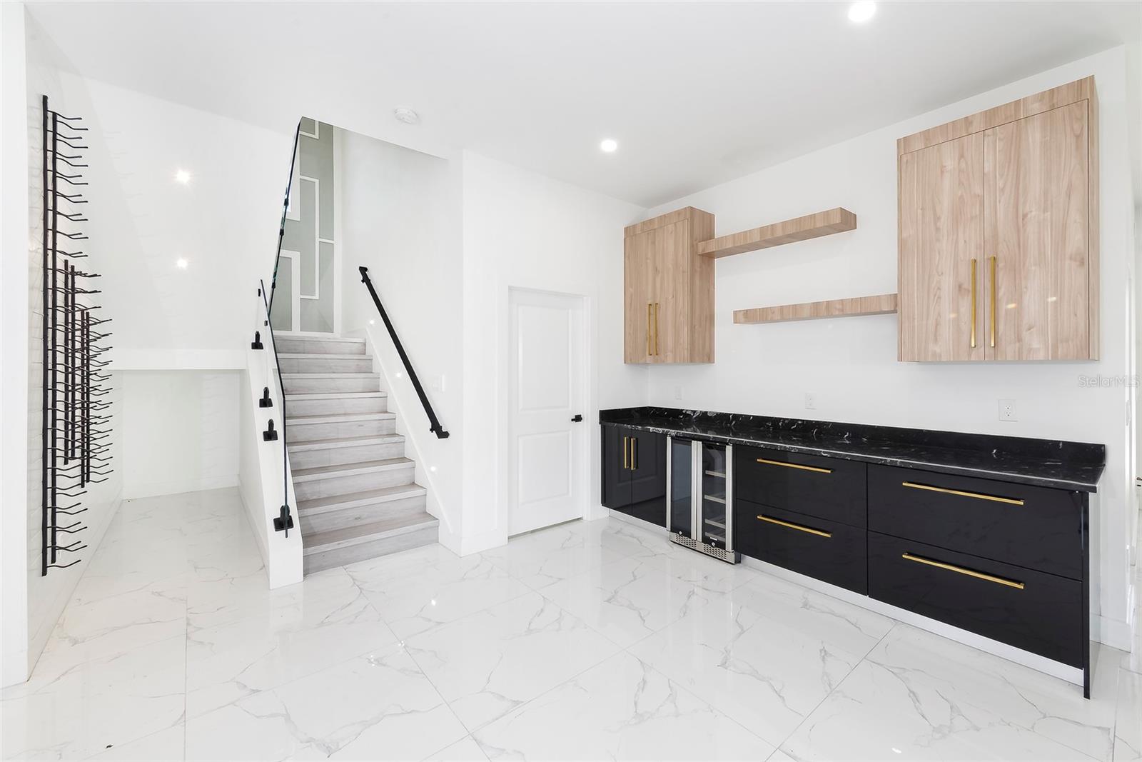 Image 13 of 57 For 902 Sligh Avenue