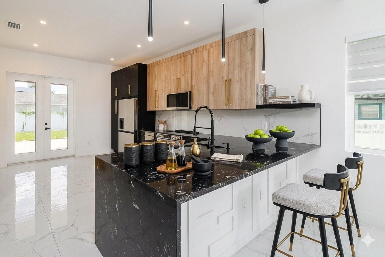 Image 15 of 57 For 902 Sligh Avenue