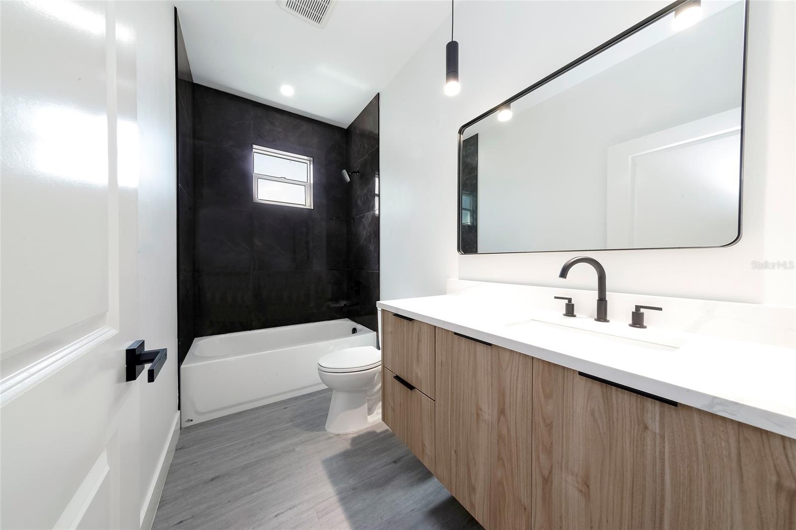 Image 27 of 57 For 902 Sligh Avenue