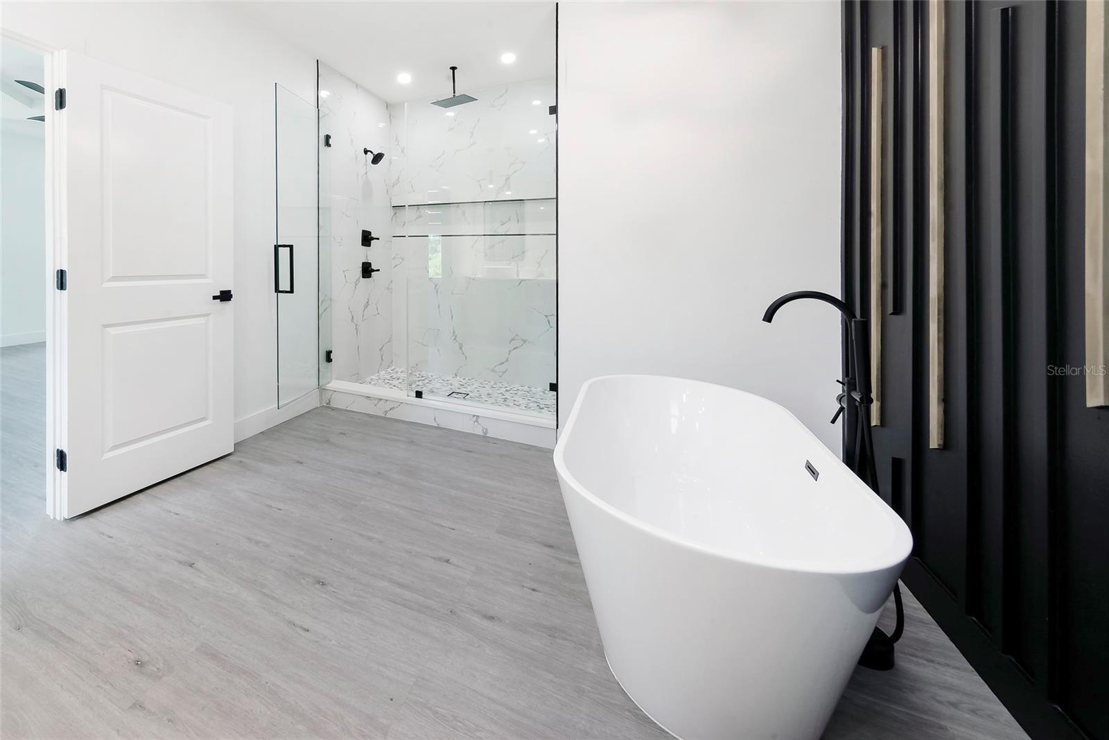 Image 35 of 57 For 902 Sligh Avenue