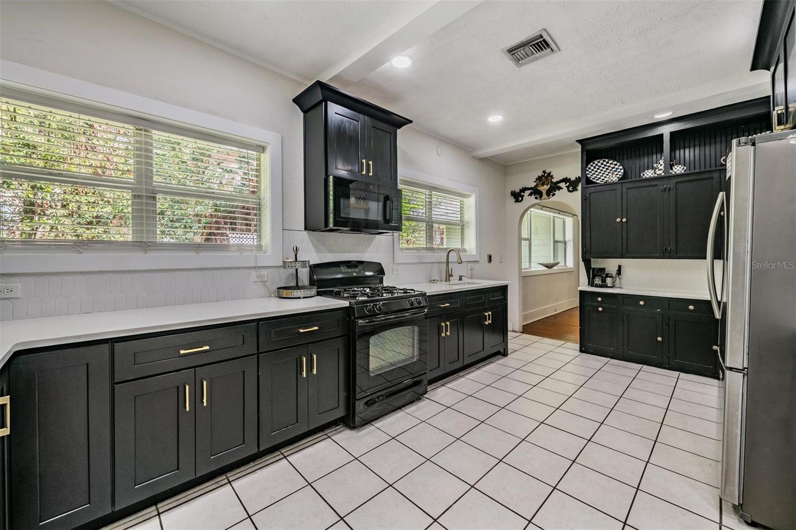 Image 13 of 72 For 1238 Highland Park Drive