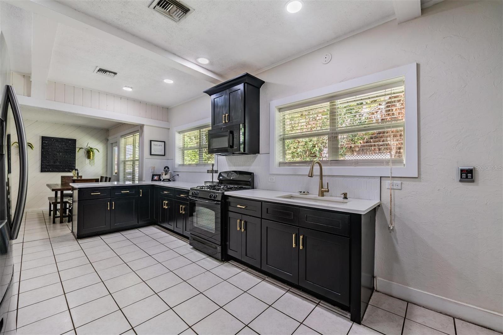 Image 16 of 72 For 1238 Highland Park Drive