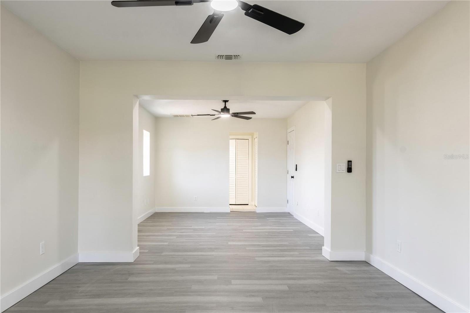 Image 6 of 7 For 9209 Kingsridge Drive