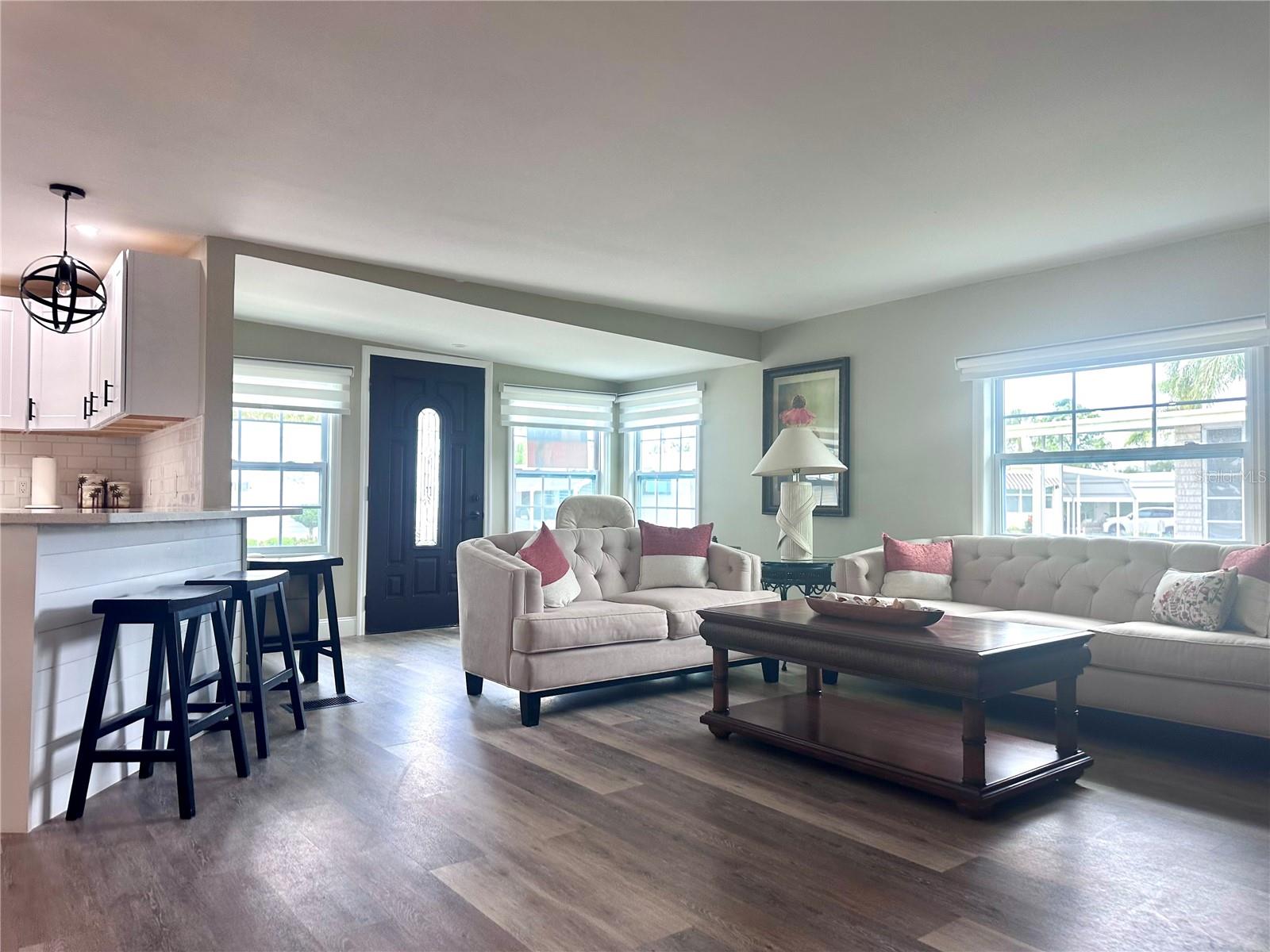 Image 11 of 32 For 1100 Belcher Road S 498