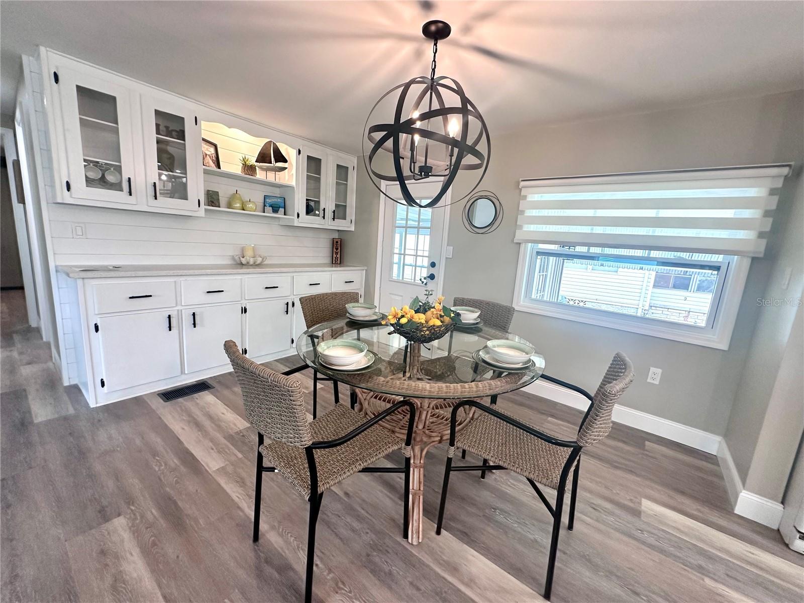 Image 6 of 32 For 1100 Belcher Road S 498