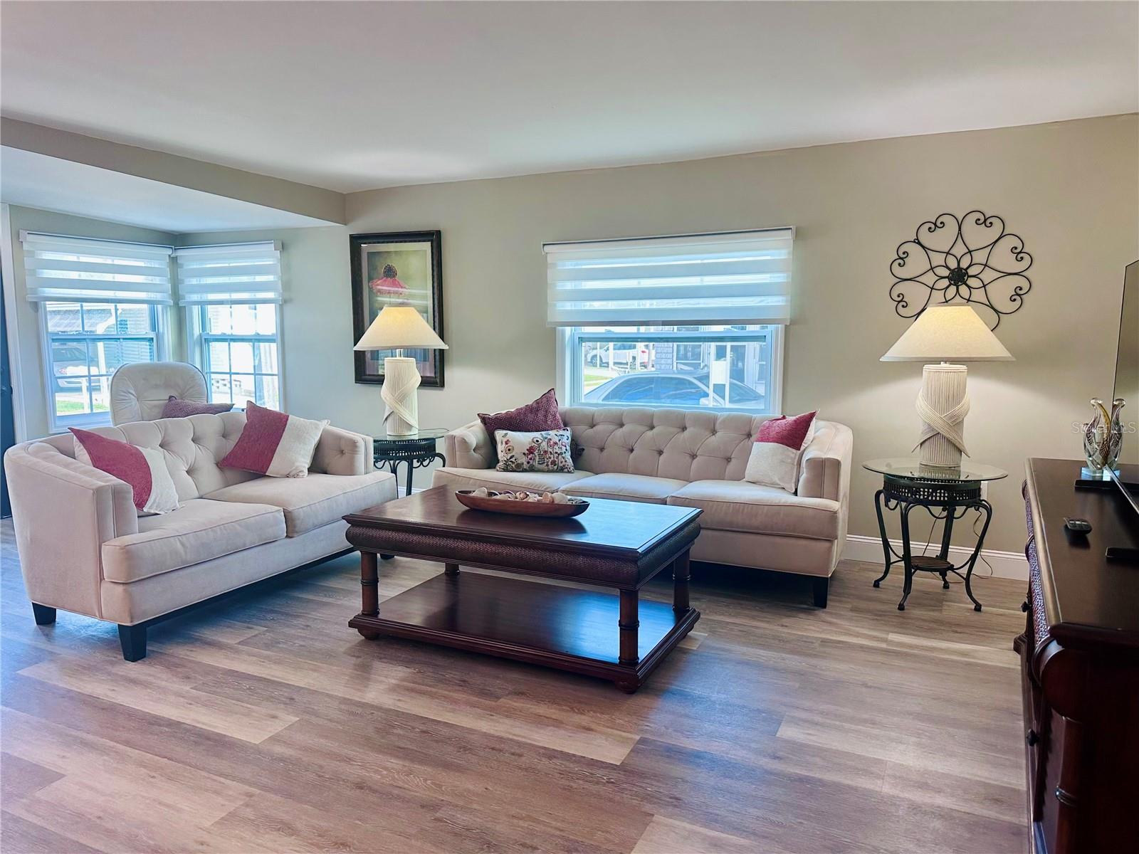 Image 9 of 32 For 1100 Belcher Road S 498