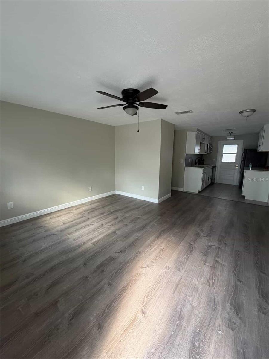 Listing photo id 0 for 1502 Sewaha Street