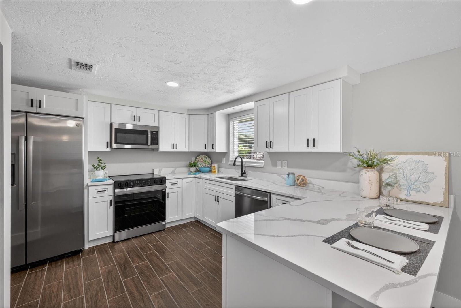 Image 11 of 50 For 4953 Blue Heron Drive