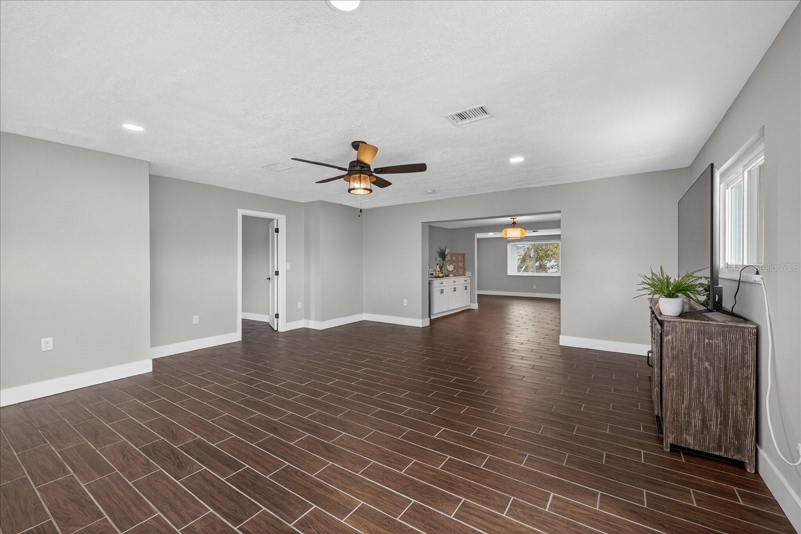 Image 12 of 50 For 4953 Blue Heron Drive