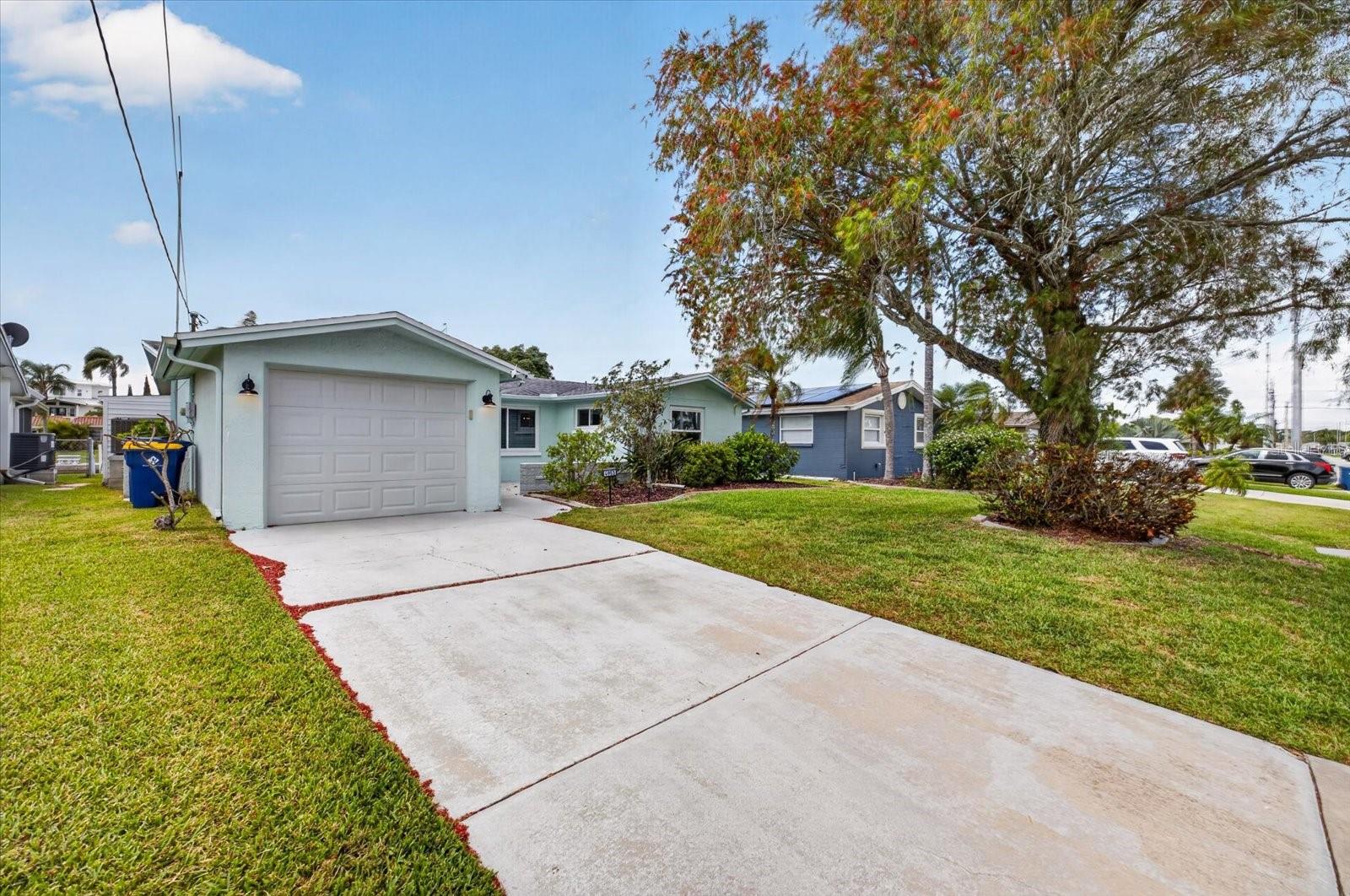 Image 28 of 50 For 4953 Blue Heron Drive