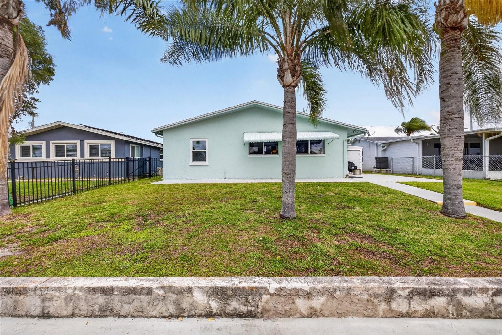 Image 30 of 50 For 4953 Blue Heron Drive