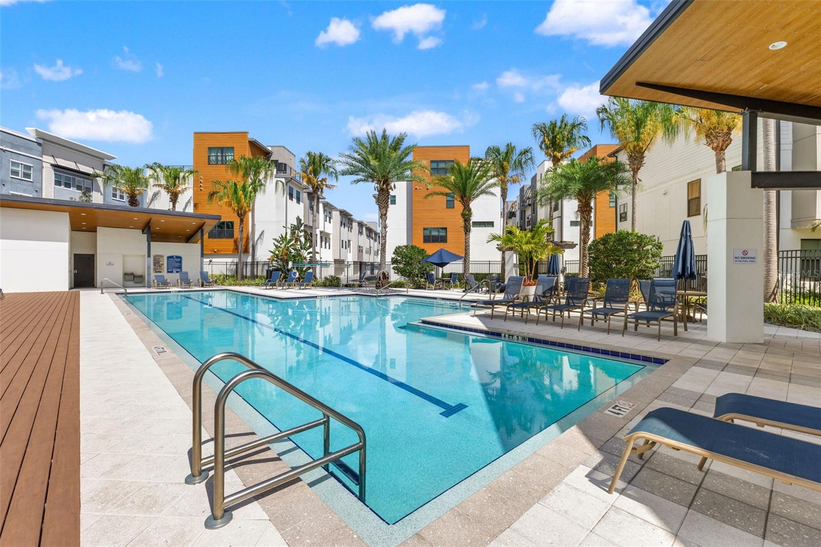 Listing photo id 48 for 2511 Grady Avenue 16