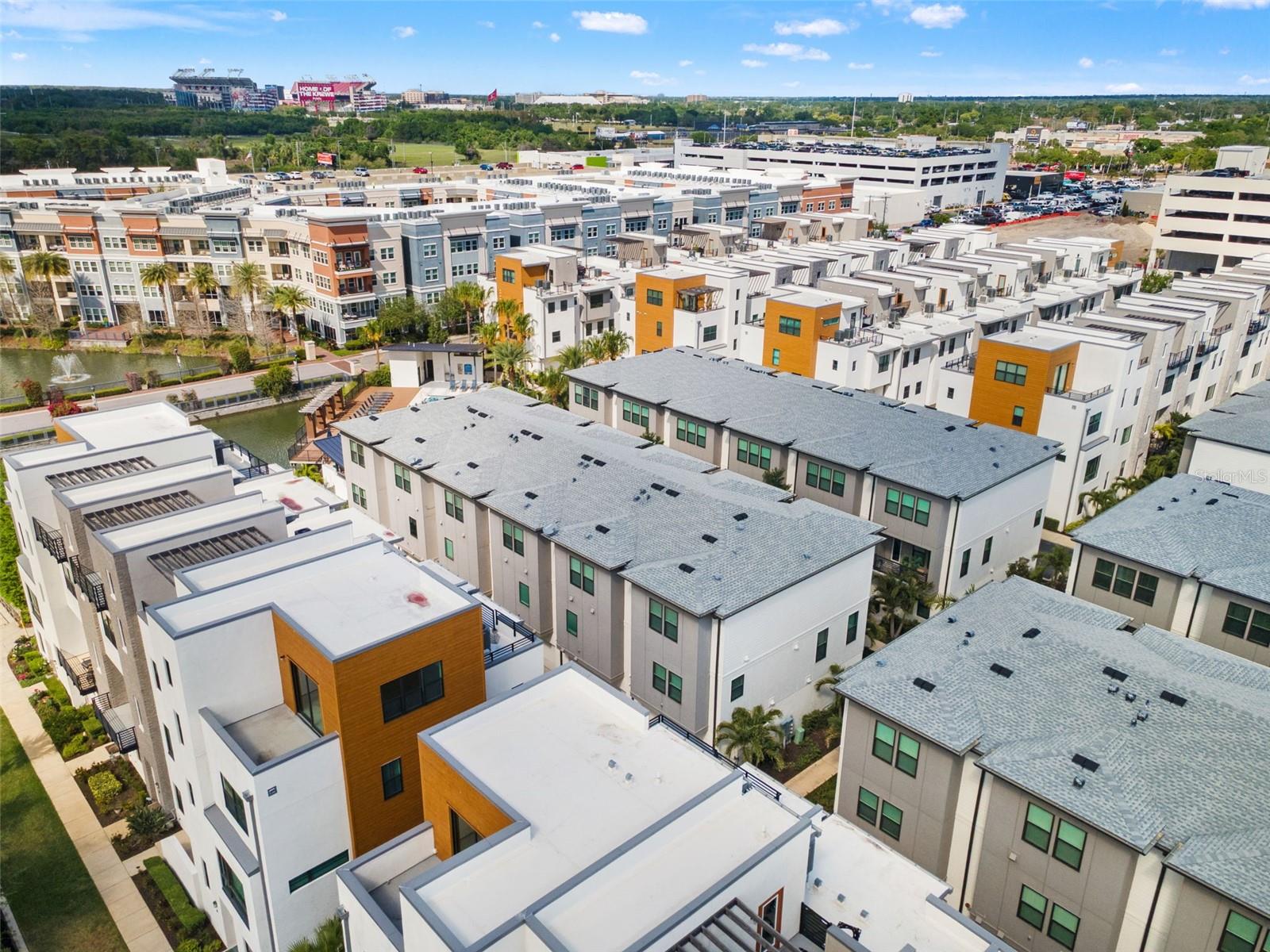 Listing photo id 50 for 2511 Grady Avenue 16