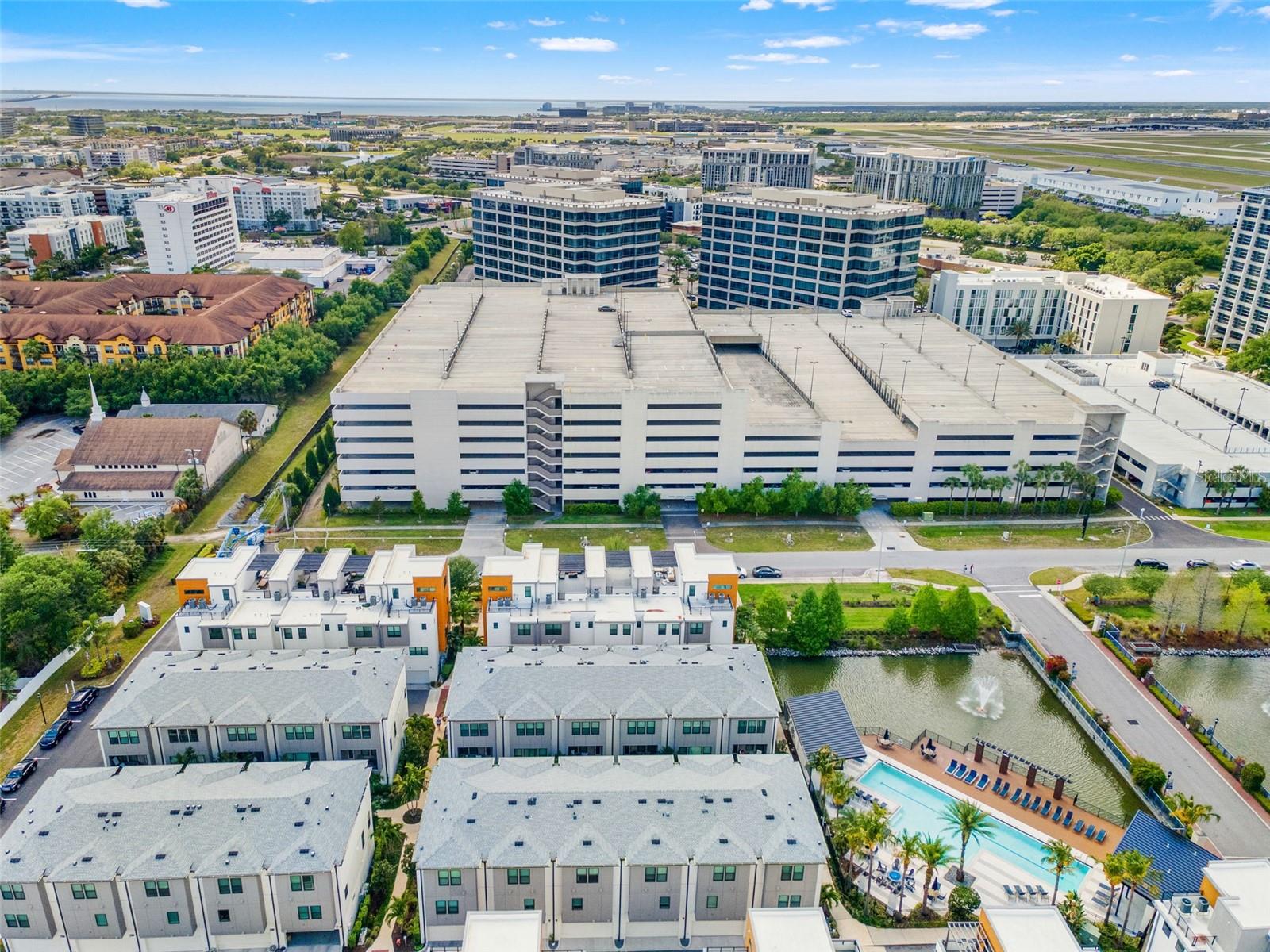 Listing photo id 58 for 2511 Grady Avenue 16