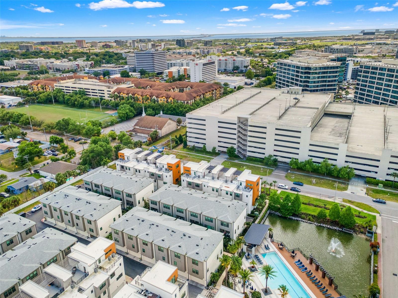 Listing photo id 59 for 2511 Grady Avenue 16