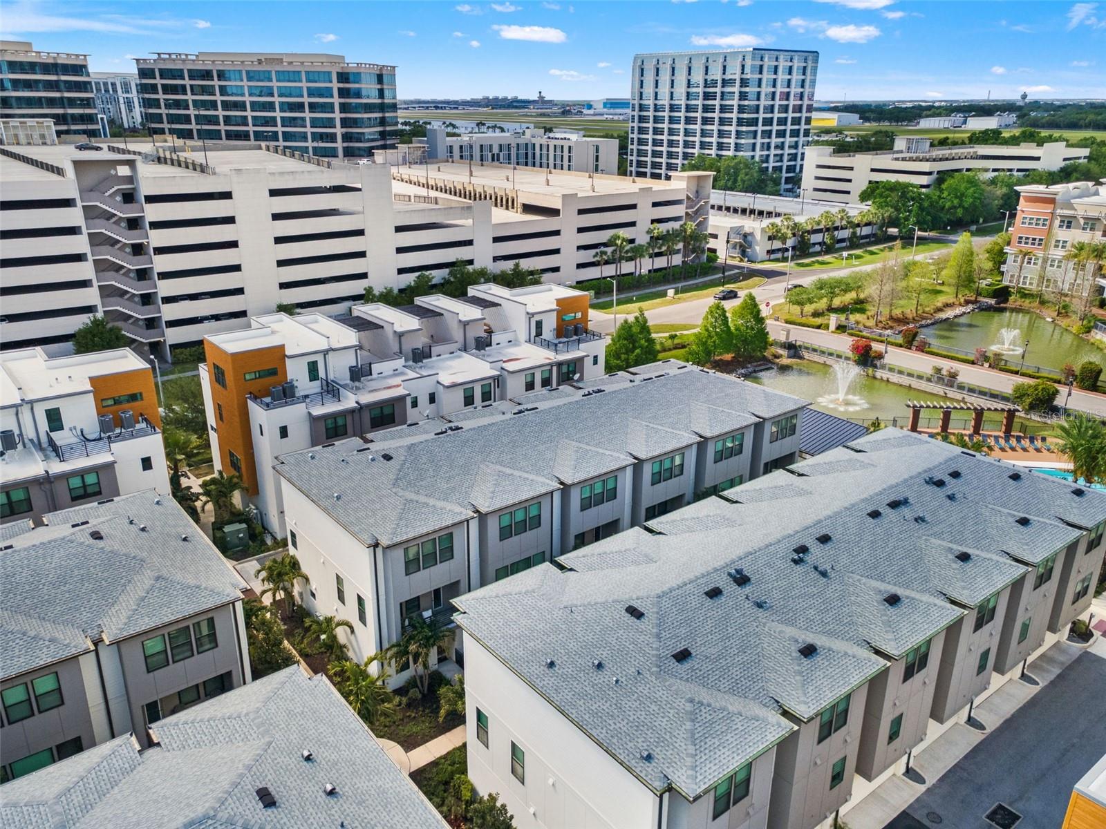 Listing photo id 60 for 2511 Grady Avenue 16