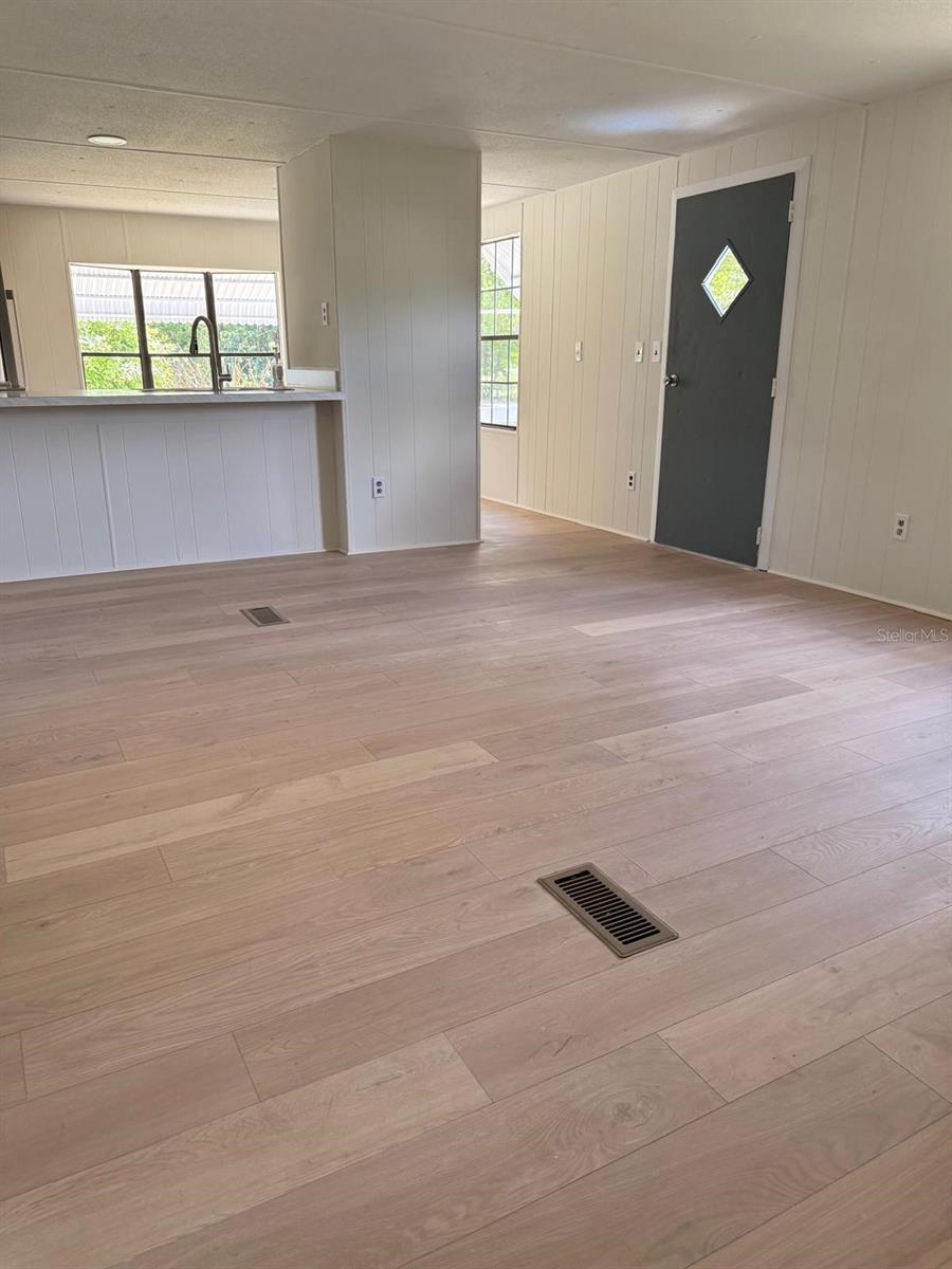 Image 12 of 22 For 37021 Pauls Drive