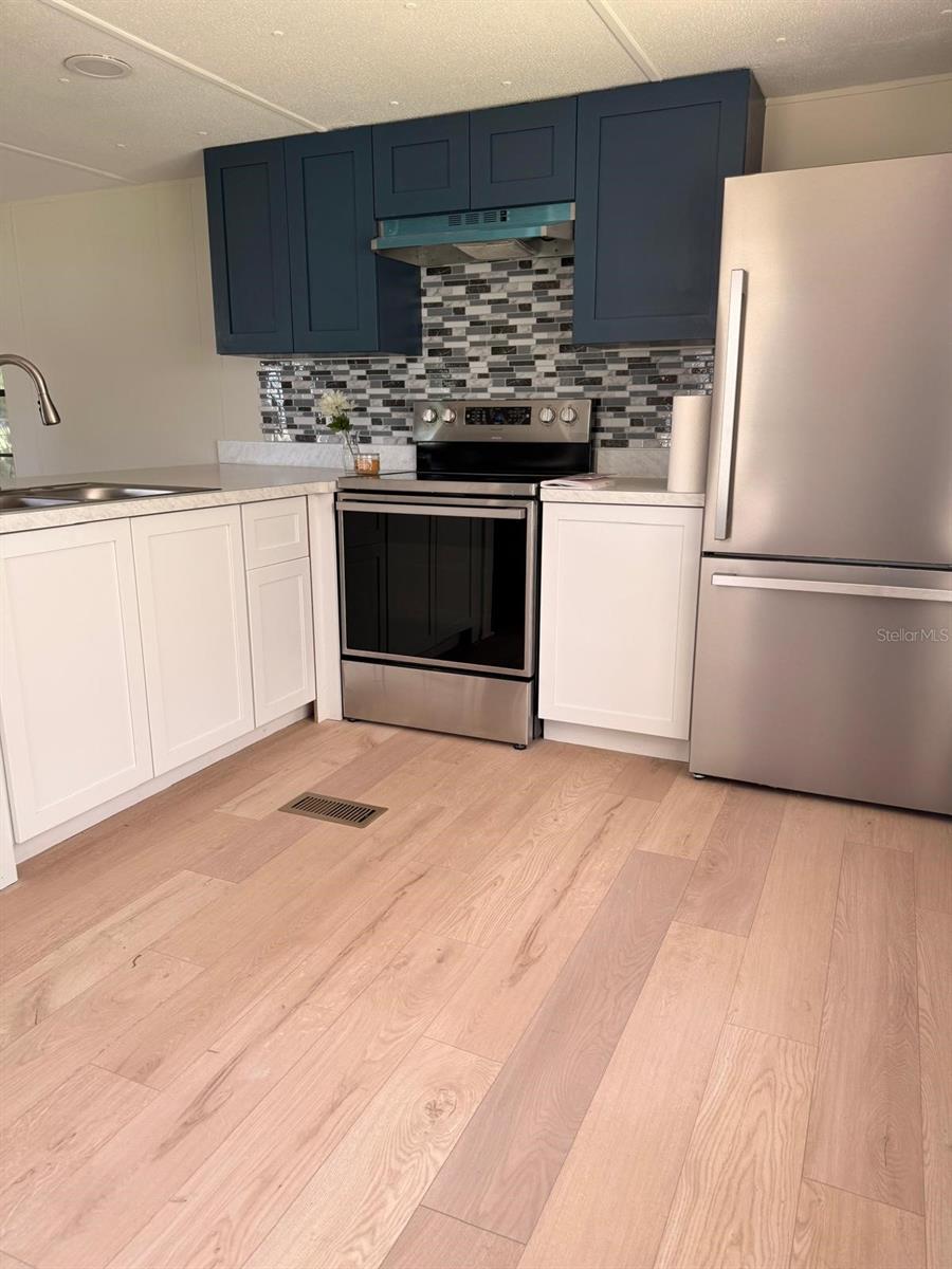 Image 14 of 22 For 37021 Pauls Drive