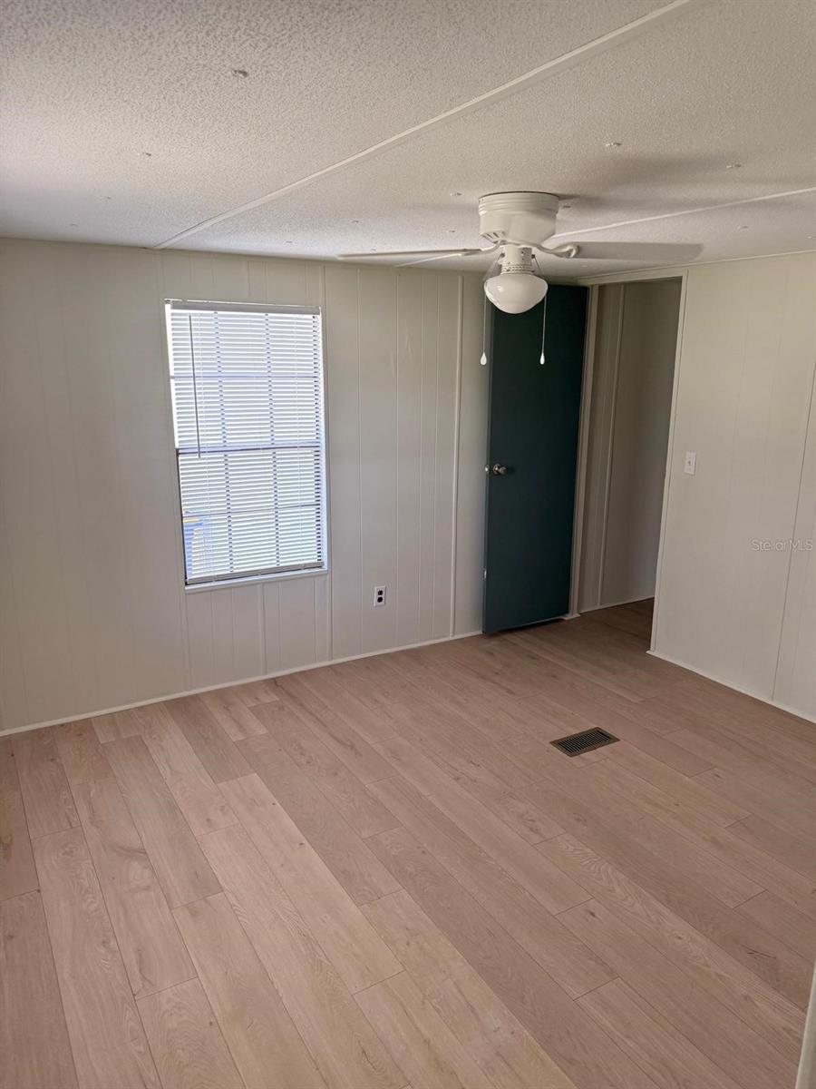 Image 17 of 22 For 37021 Pauls Drive