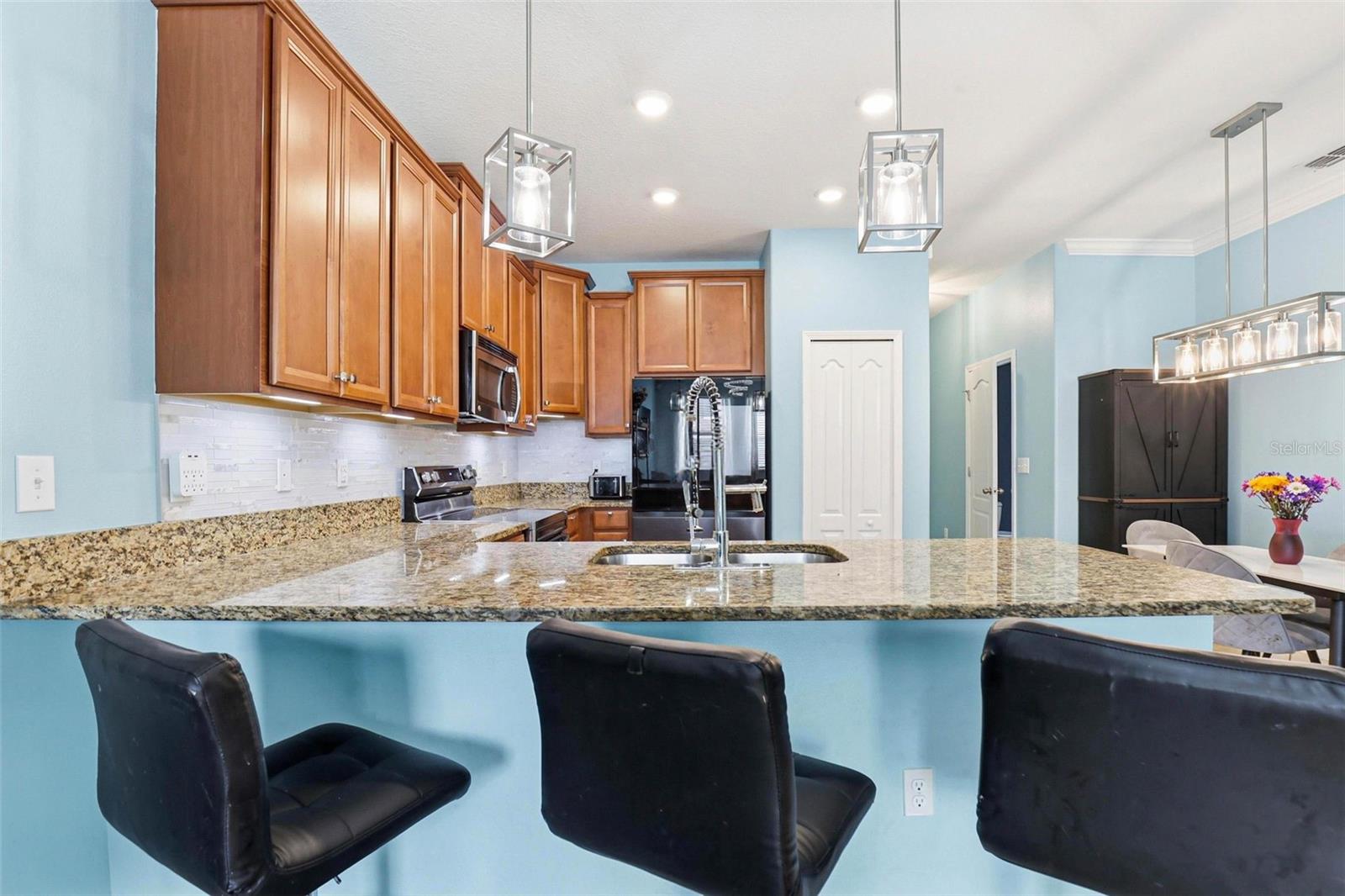 Image 12 of 69 For 4390 Fennwood Court