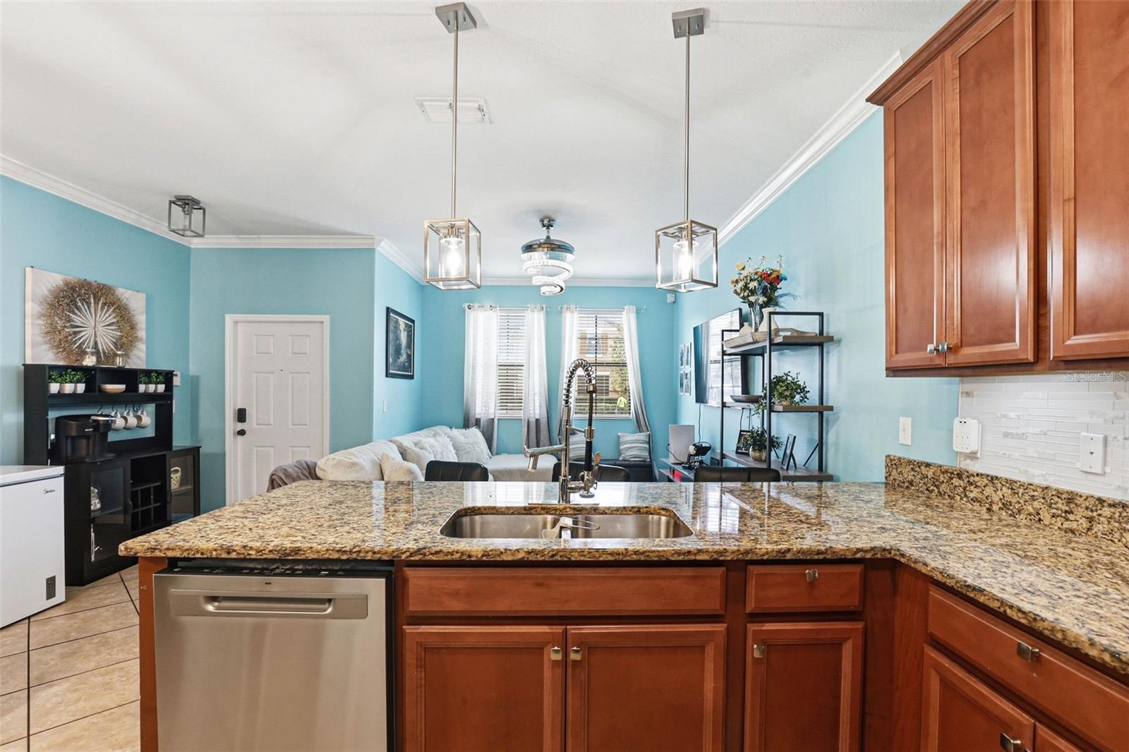 Image 9 of 69 For 4390 Fennwood Court