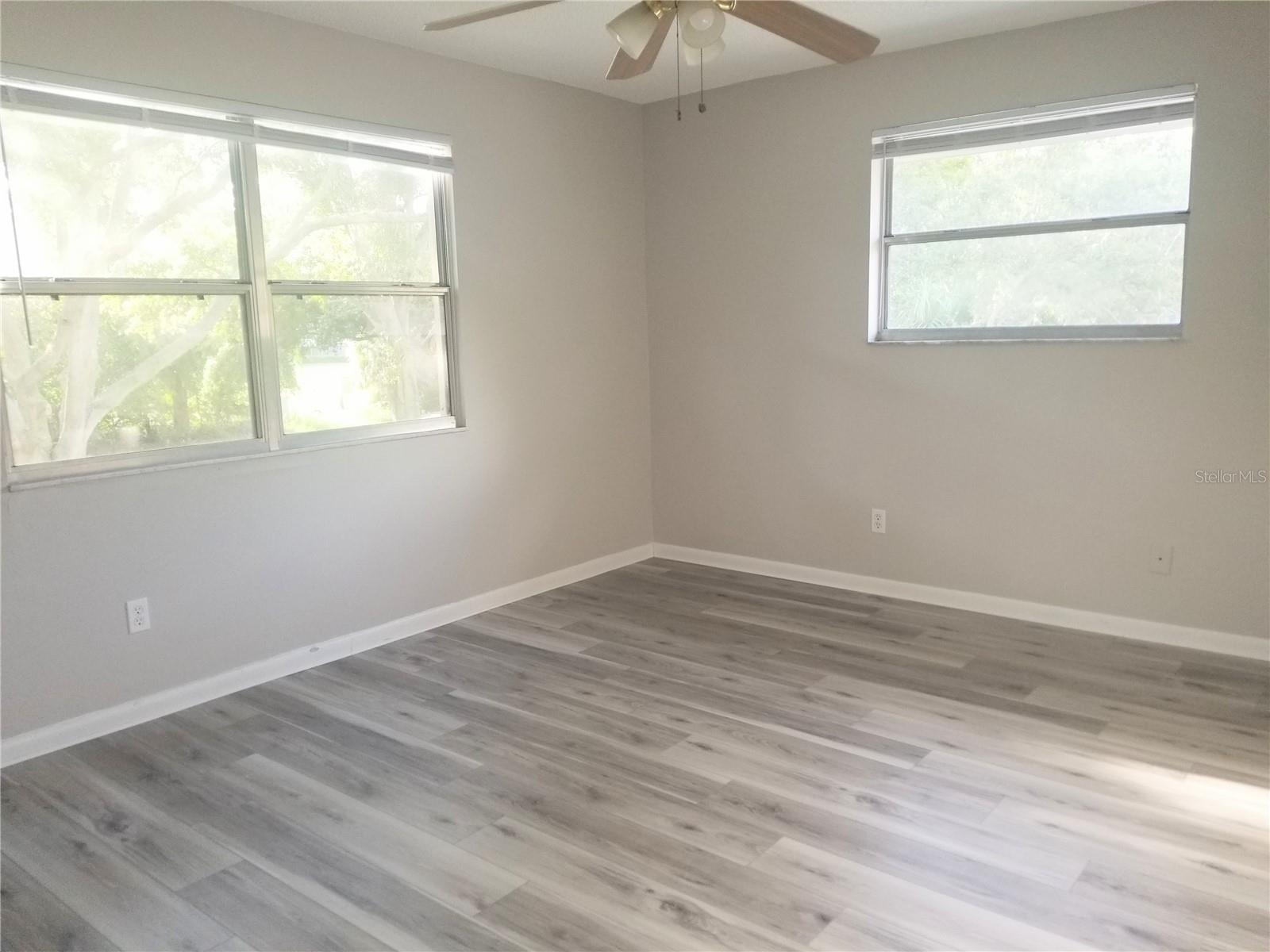 Image 16 of 20 For 2607 Cedar View Court