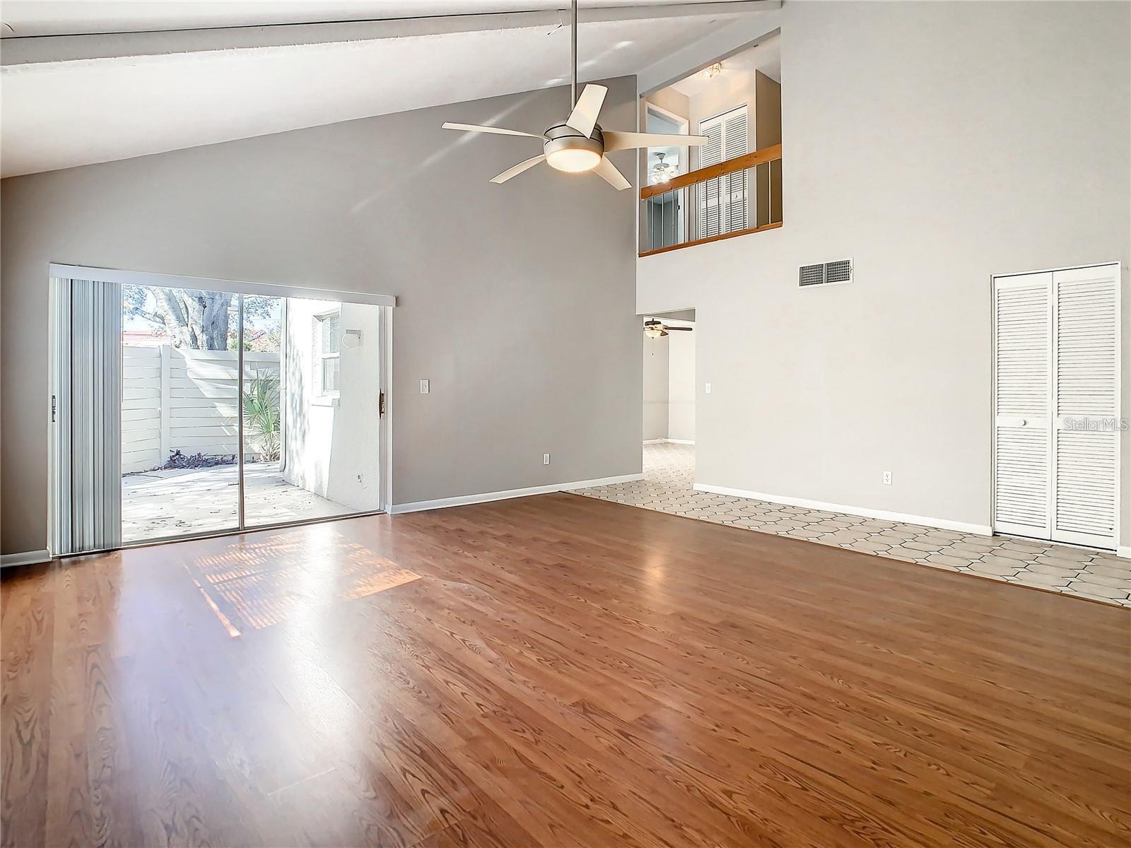 Image 3 of 20 For 2607 Cedar View Court