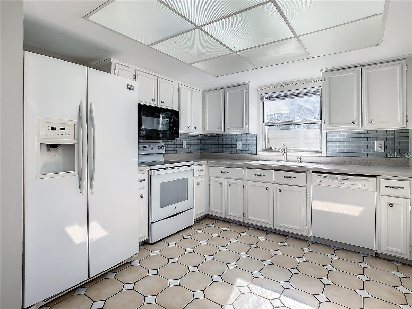 Image 7 of 20 For 2607 Cedar View Court