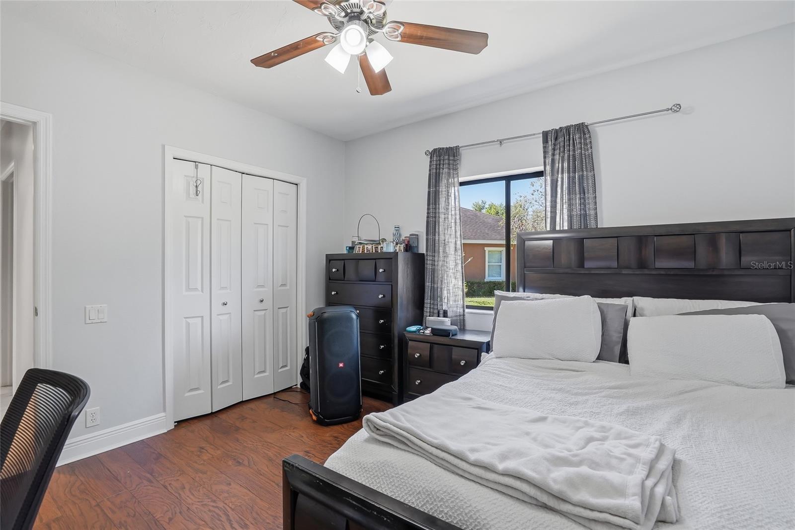 Listing photo id 33 for 7101 Hatpin Loop