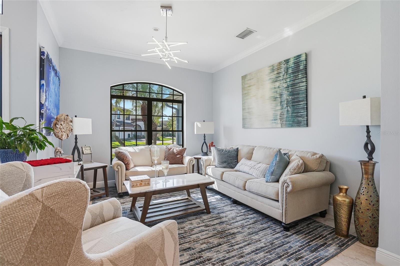 Listing photo id 3 for 7101 Hatpin Loop