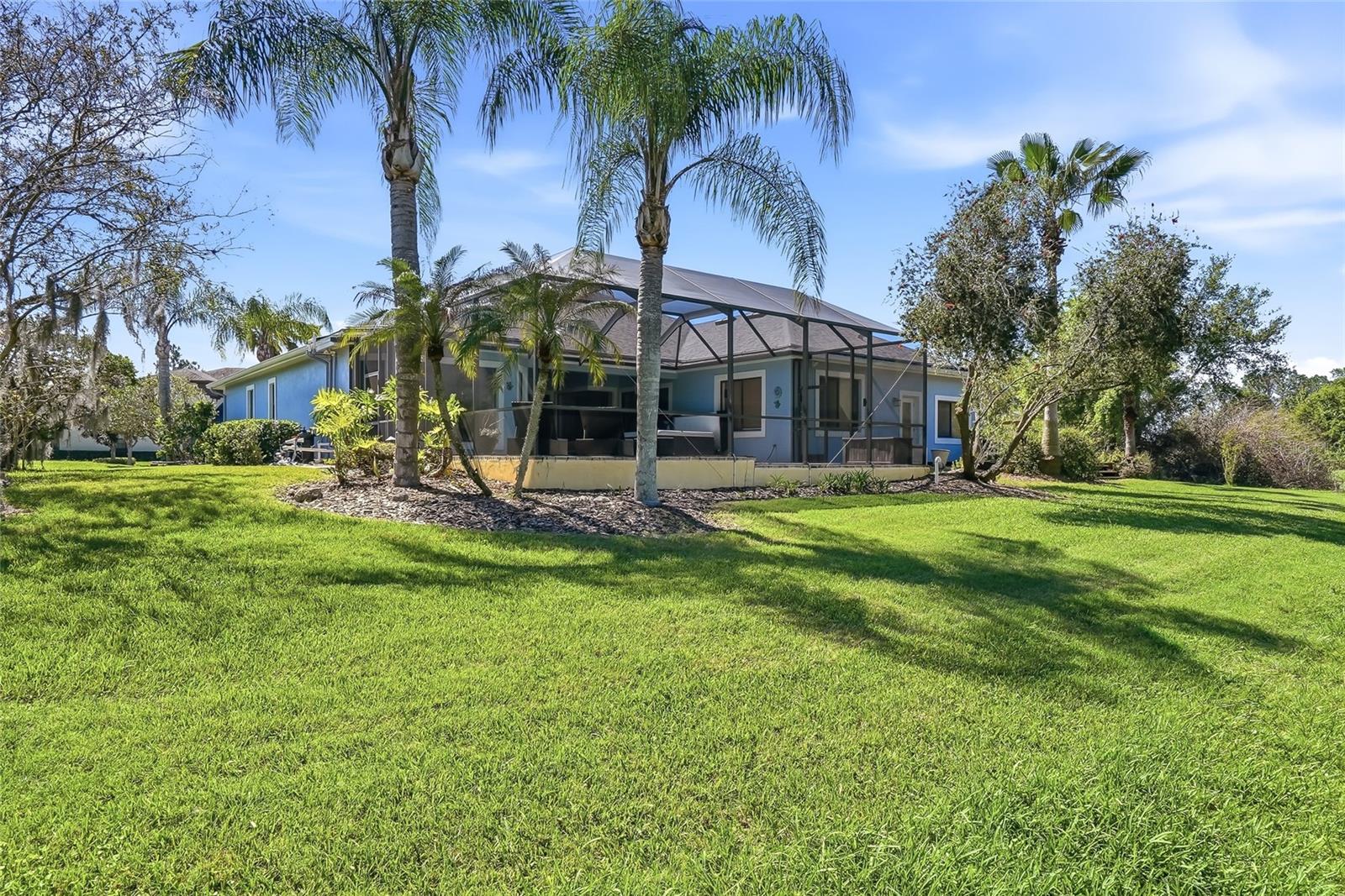 Listing photo id 54 for 7101 Hatpin Loop