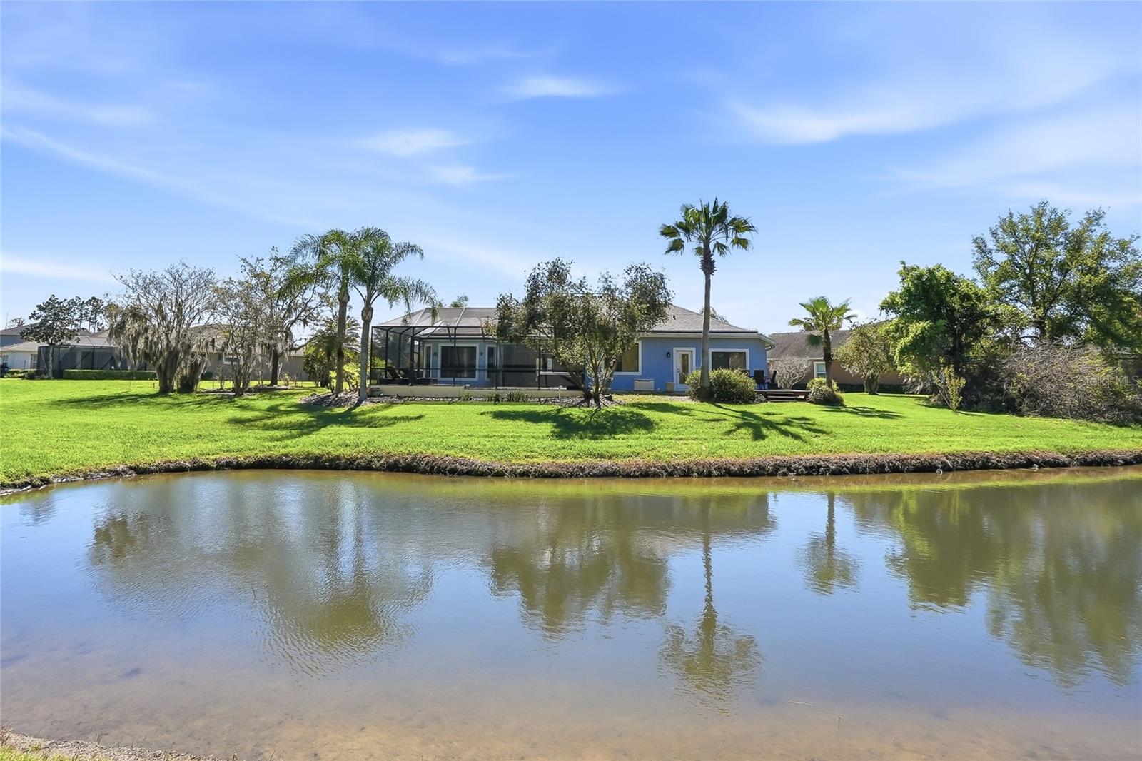 Listing photo id 57 for 7101 Hatpin Loop