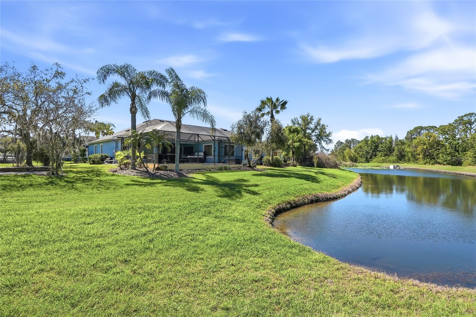 Listing photo id 59 for 7101 Hatpin Loop