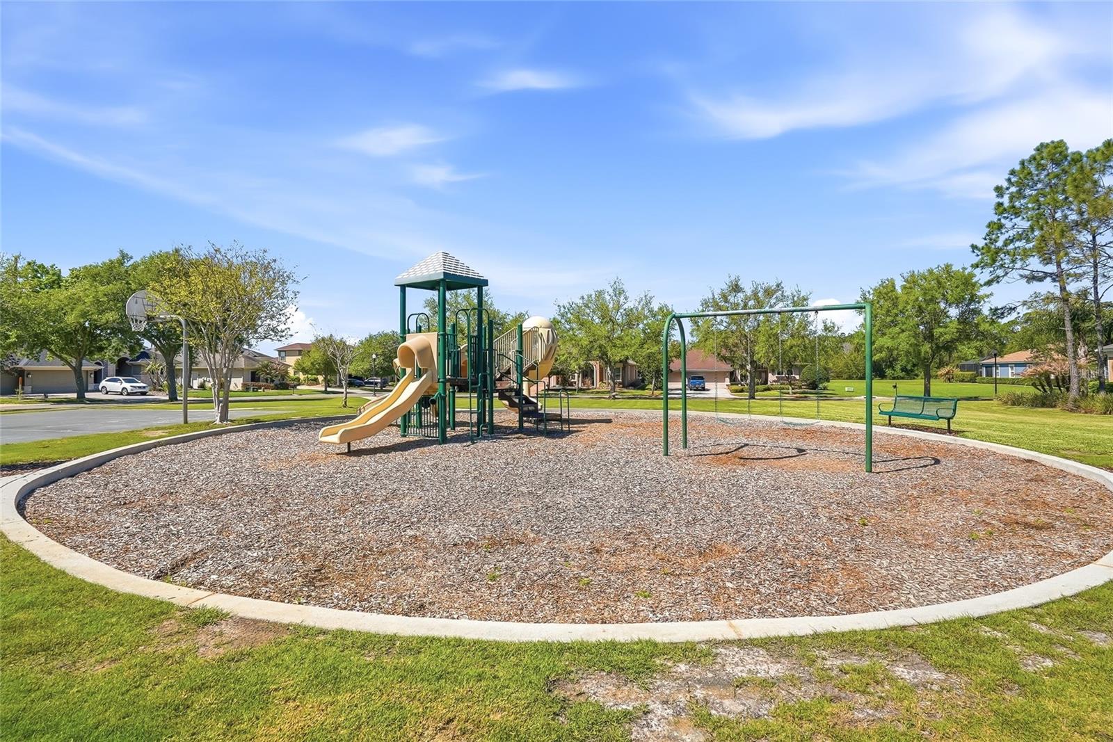 Listing photo id 63 for 7101 Hatpin Loop