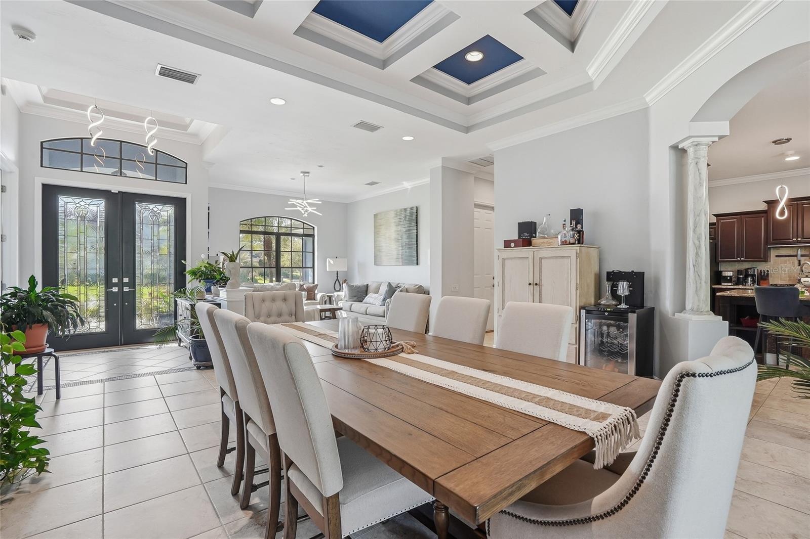 Listing photo id 6 for 7101 Hatpin Loop