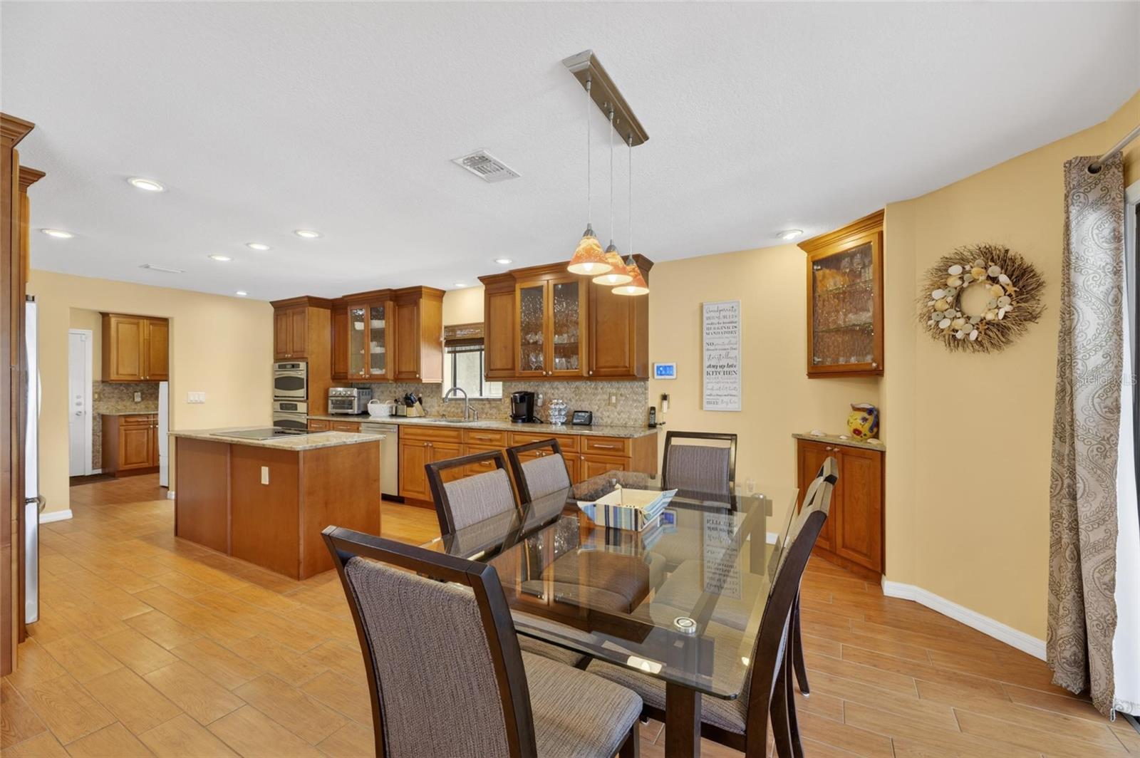 Image 22 of 96 For 6603 Blackfin Way