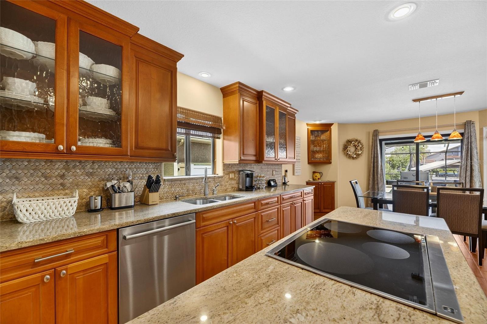 Image 30 of 96 For 6603 Blackfin Way