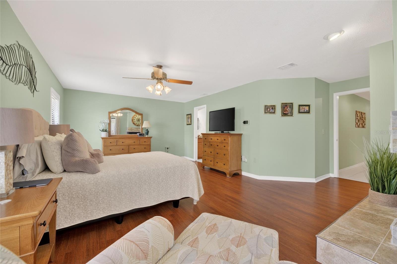 Image 40 of 96 For 6603 Blackfin Way