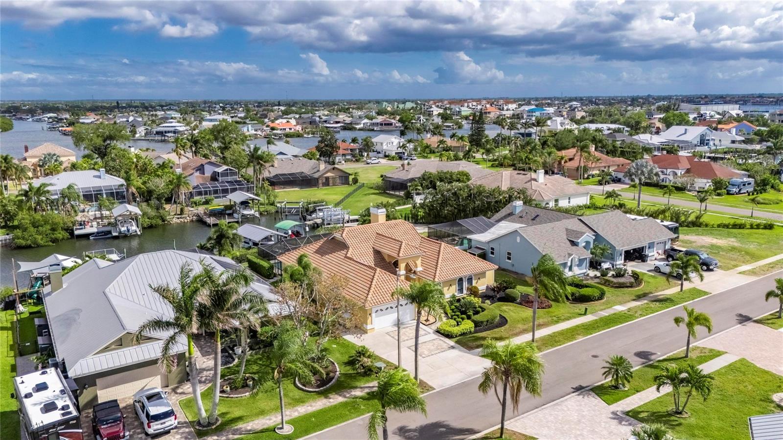 Image 92 of 96 For 6603 Blackfin Way