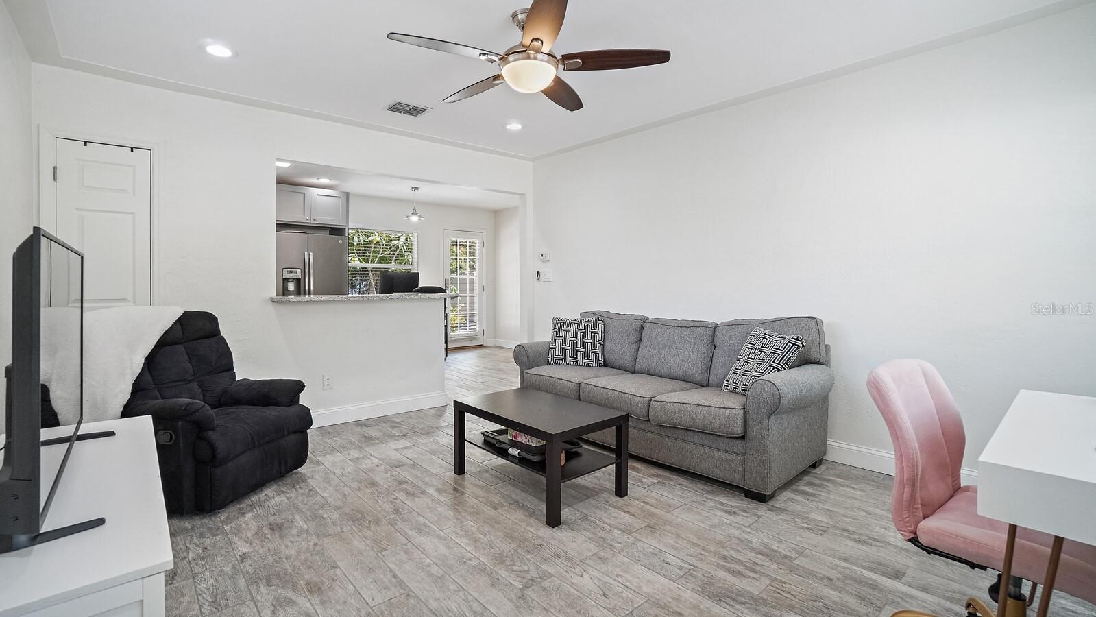 Image 13 of 27 For 263 22nd Street N