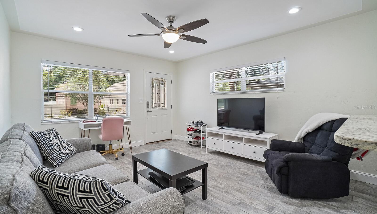 Image 15 of 27 For 263 22nd Street N