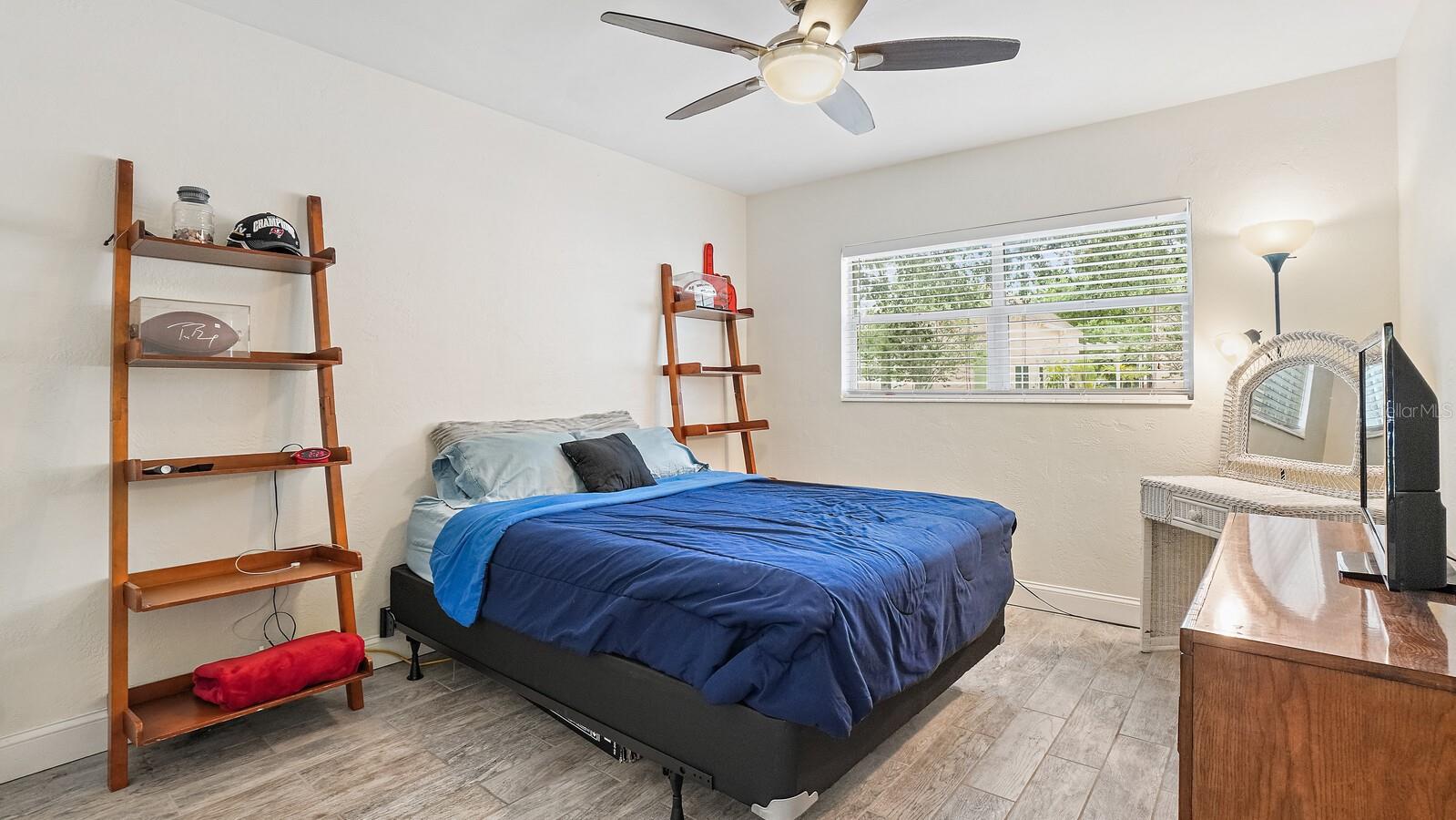 Image 16 of 27 For 263 22nd Street N